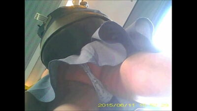 Nackt unterm minikleid