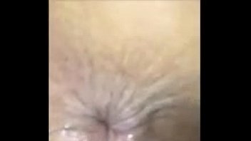 Geschlossene Pussy wird eingebrochen